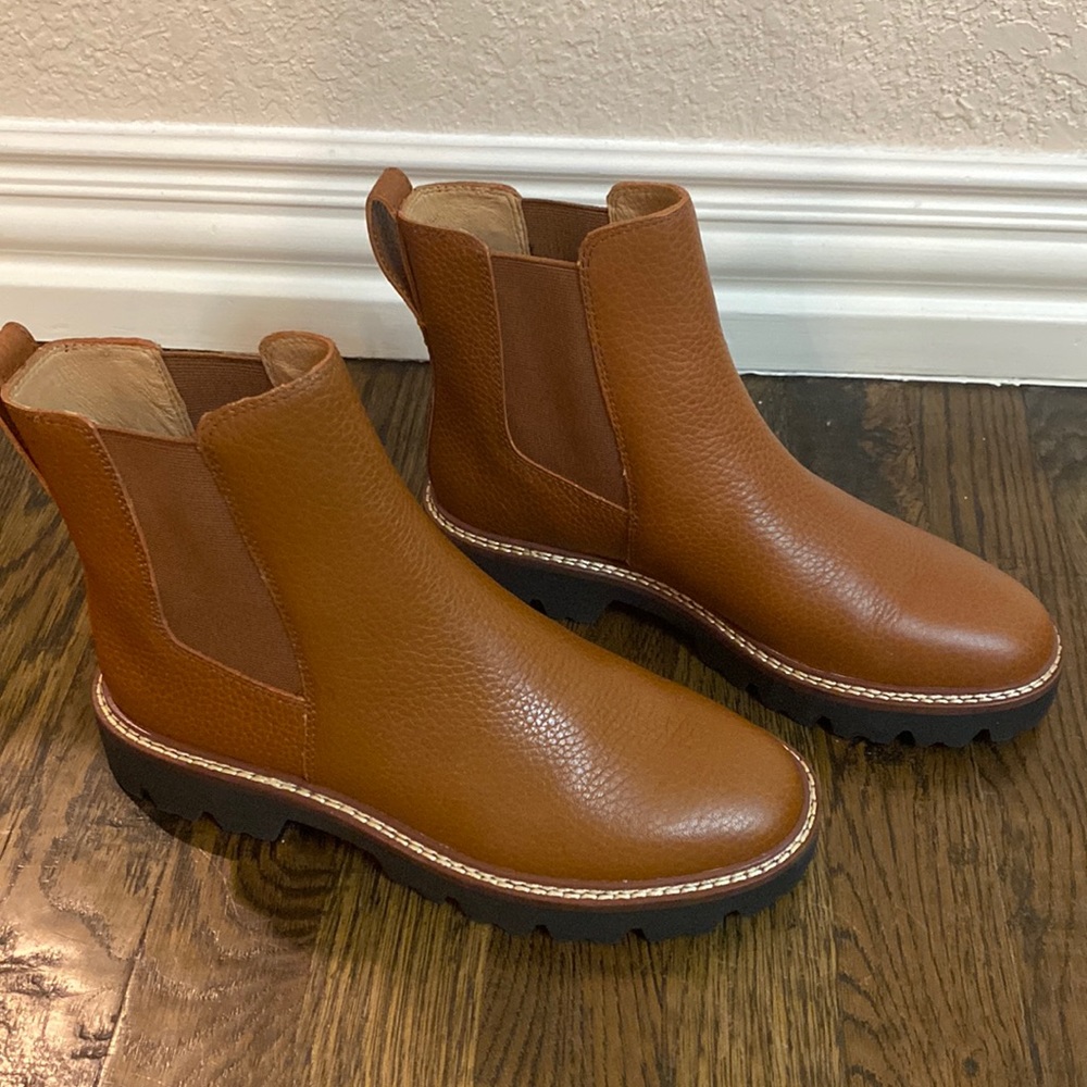 BRAND NEW Madewell Leather Chealsea Boot, SIZE 6.5